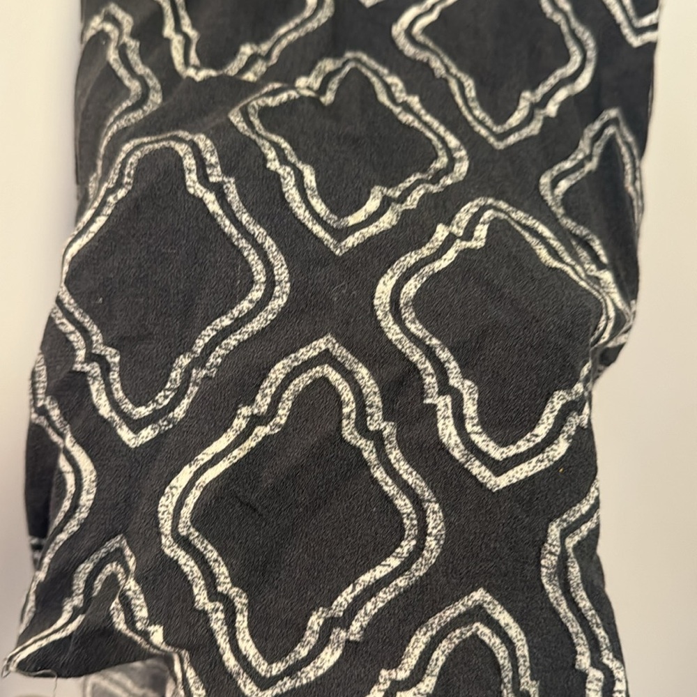 Patterned Tank Top - Picture 2 of 6